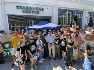 https://www.commondreams.org/media-library/bernie-sanders-and-starbucks-workers-in-boston.jpg?id=32135544&width=300