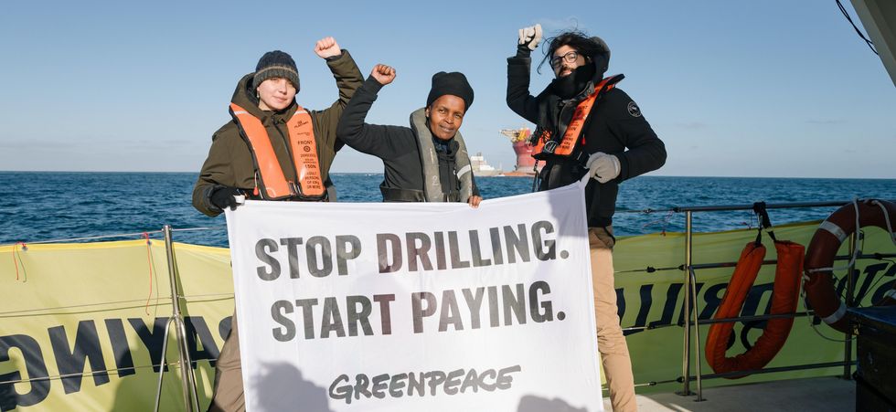 Undaunted by Jail Threat, Greenpeace Activists Continue Protest on Shell North Sea Platform