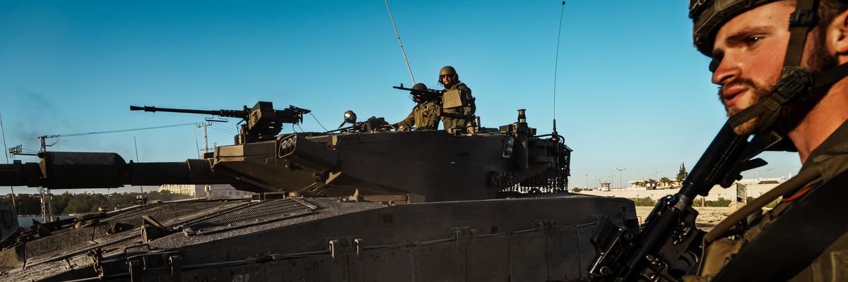 Israeli security forces arrive at the Gaza border 