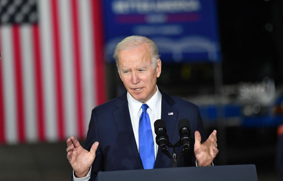 Biden Says Top Executives of Failed Banks Should Face Harsher Penalties