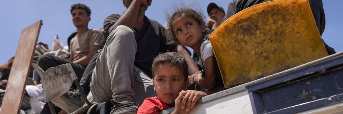 Palestinians fleeing Rafah in Gaza