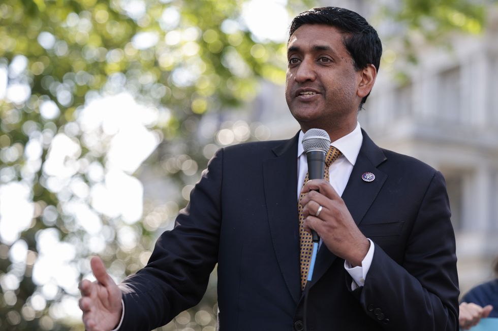 Passing on Senate Run, Ro Khanna Endorses 'Progressive Leader' Barbara Lee